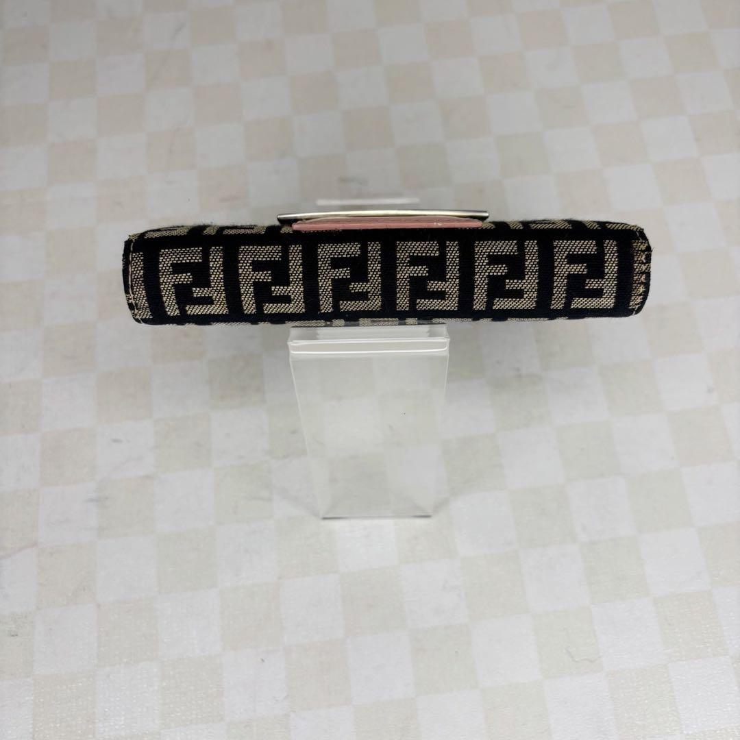 極美品　FENDI フェンディ　財布　二つ折り　M94