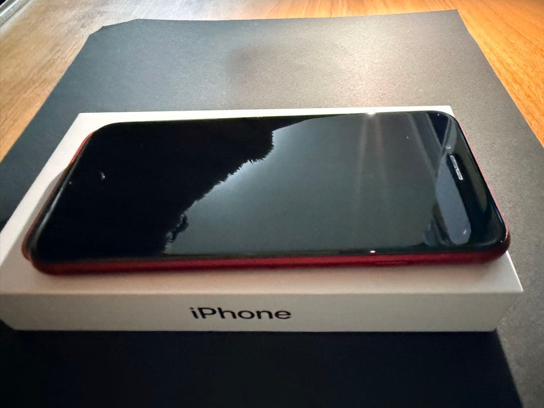 iPhone SE3 256GB プロダクトレッド SIMフリー