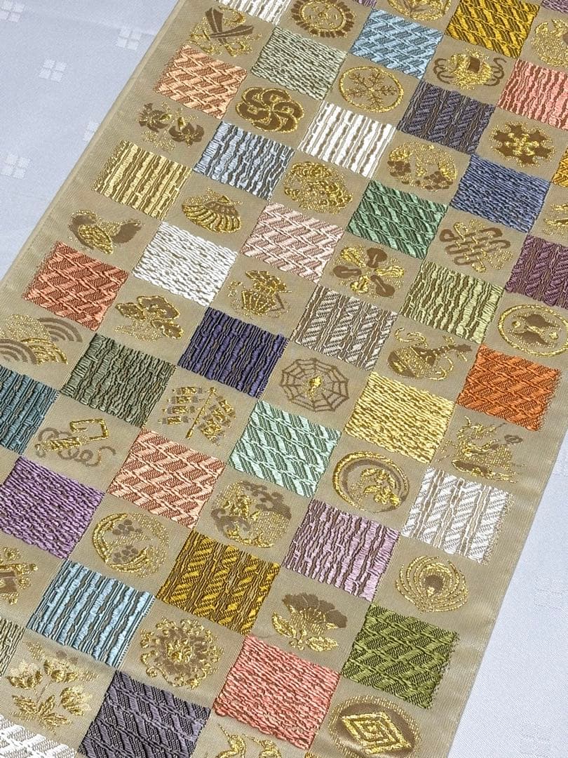 超美品　和服帯　西陣織　唐織.吉祥文様　袋帯(六通) 早い者勝ち