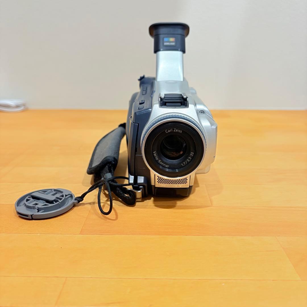 SONY DCR-TRV18ビデオ　カメラ　ハンディカム　ソニー