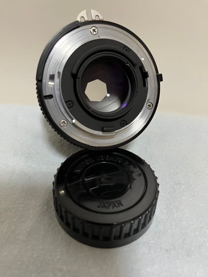Nikon ニッコール　35/2 マニュアルレンズ