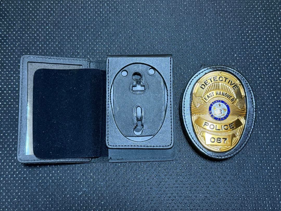 年末特価　NEWJERSEY州 EAST HANOVER POLICE バッチ