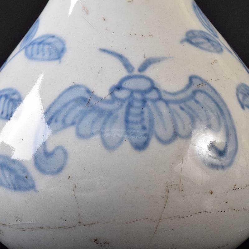 朝鮮美術　李朝　染付　蝙蝠花文　徳利　長顎瓶　時代箱付　M　R8385