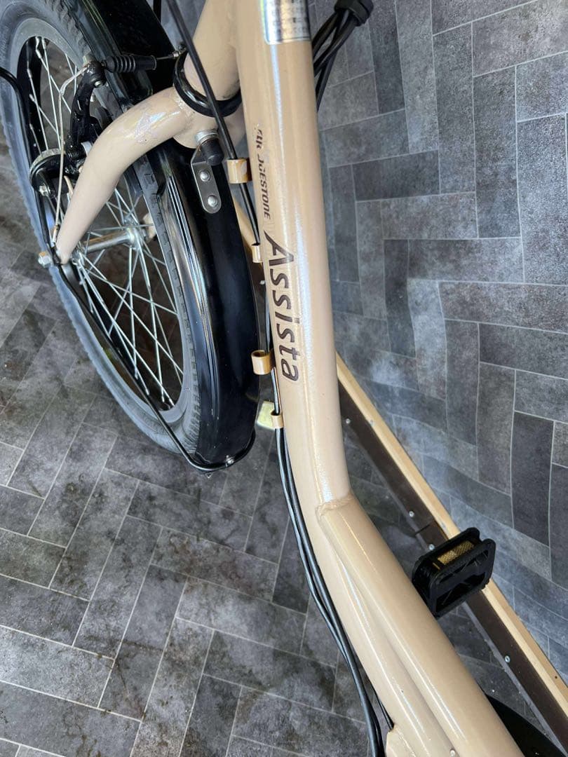 電動アシスト自転車 ベージュ シティタイプバッテリー8.9ah
