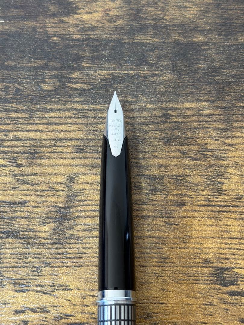 1979年製　18金　全蝕刻　格子　パイロット　エリート　万年筆　細字