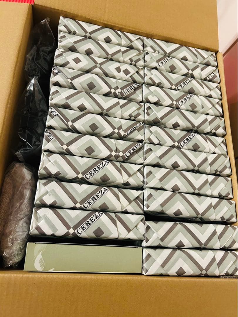 プチギフト　法事　返礼品　箱入りタオル１枚入り　包装済み21箱　見本用１枚