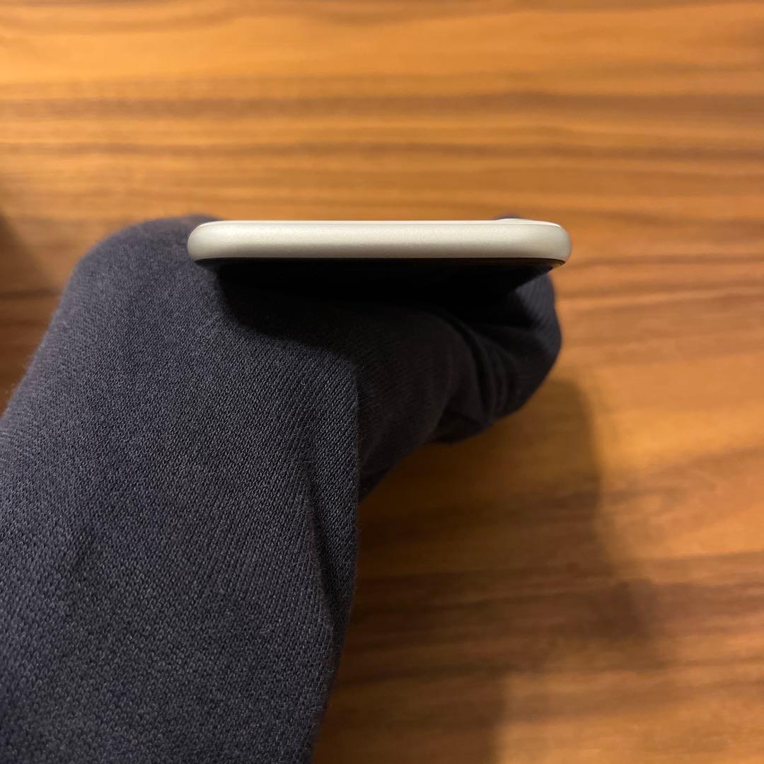 iPhoneSE2 ホワイト 64GB ガラスフィルム付