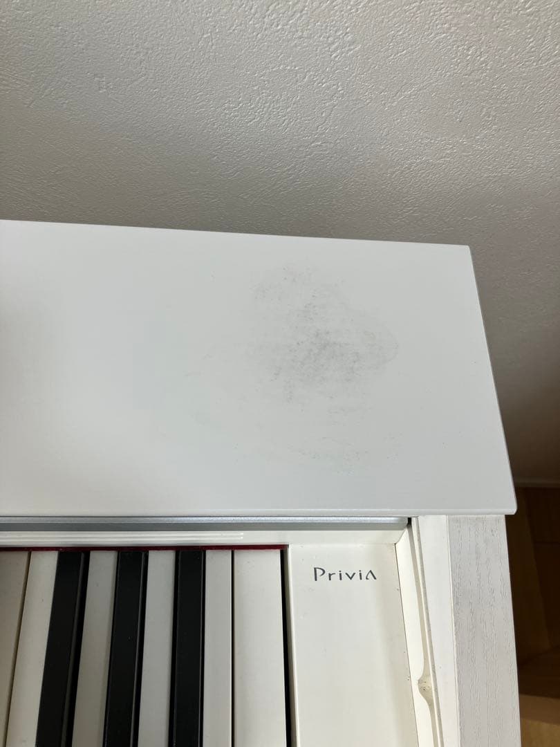 ホワイト電子ピアノ　CASIO Privia PX-770 値下げ中！