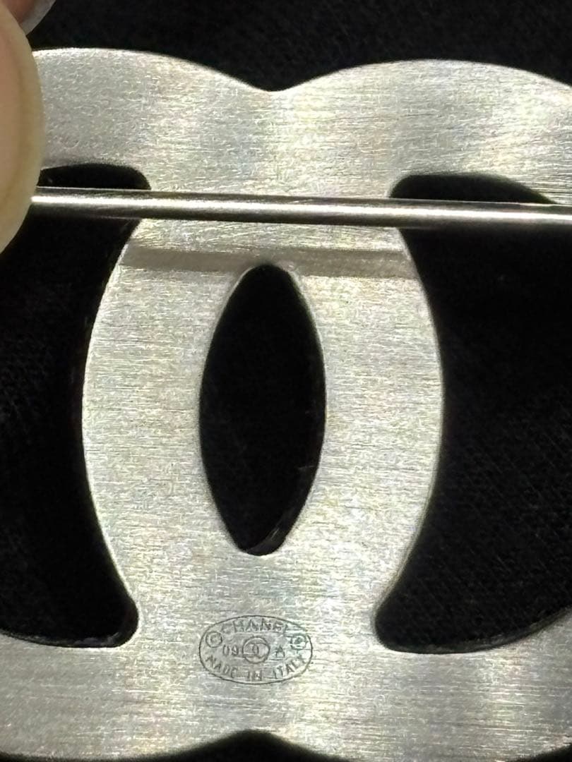 パ*ダ様 最終値下げ❗️【超美品】CHANEL ダブルCロゴブローチ クリスタル