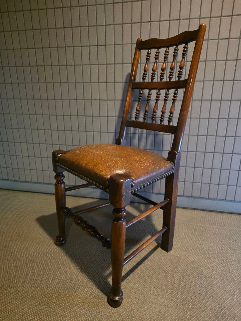希少　セオドア アレクサンダー？ 木製スピンドルバック椅子 高さ約100cm