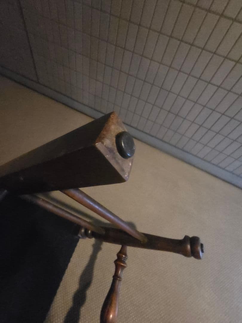 希少　セオドア アレクサンダー？ 木製スピンドルバック椅子 高さ約100cm