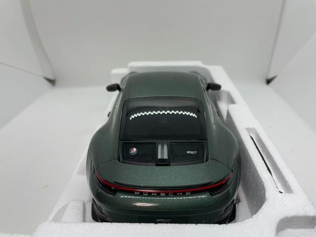 304-049 ノレブ 1/18 ポルシェ 911 S/T 2023