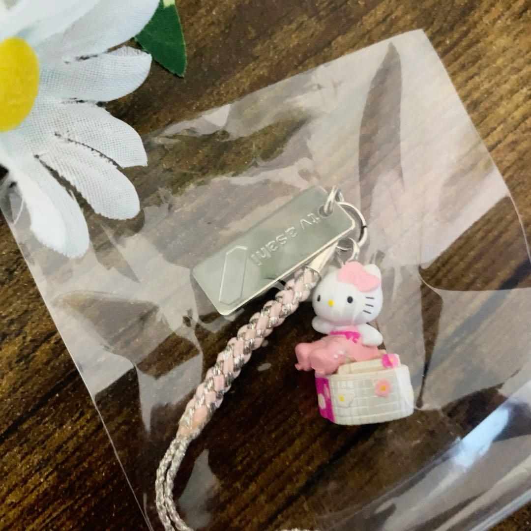 り*ご様 【希少レア】ご当地キティ　テレビ朝日　根付　ストラップ　限定品　入手困