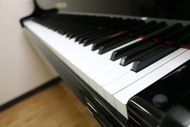 グランドピアノ【 ヤマハ G1E 】販売　新春セール♪