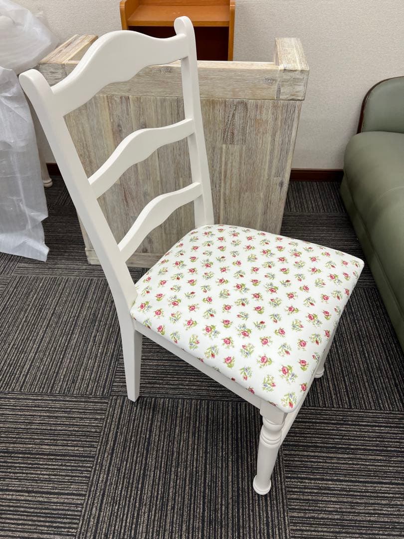 専用ページリリーホワイトリリジョンチェア椅子