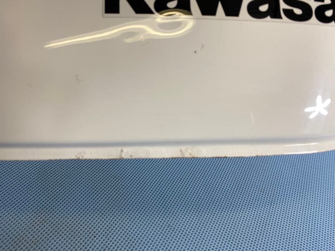 250TR 白　フューエルタンク　純正　キャブ