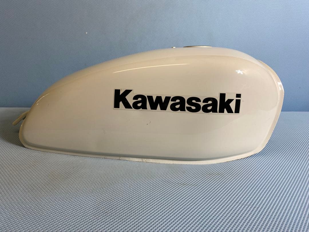 250TR 白　フューエルタンク　純正　キャブ