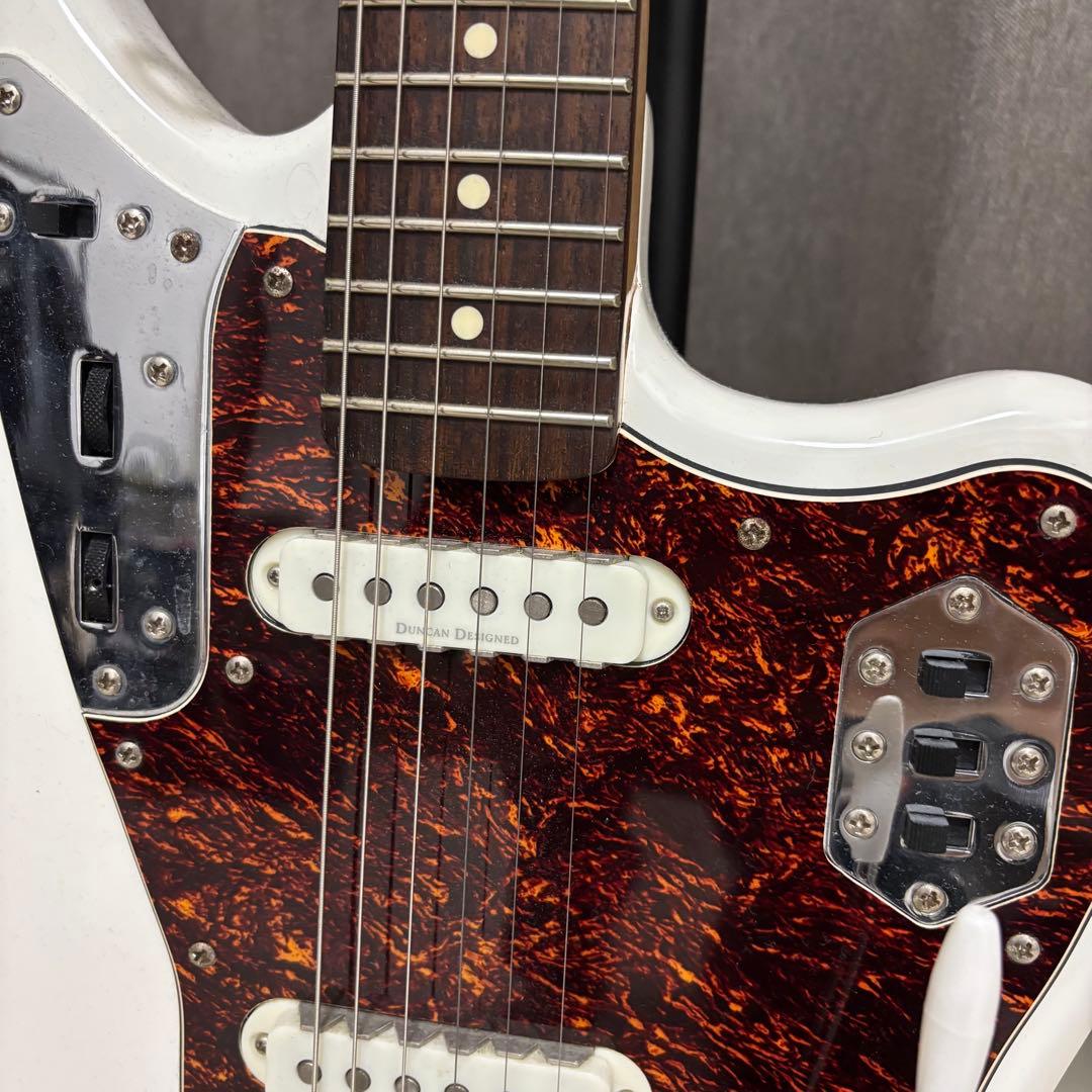 Squier JAGUAR ギタースタンドとギターバッグ付き