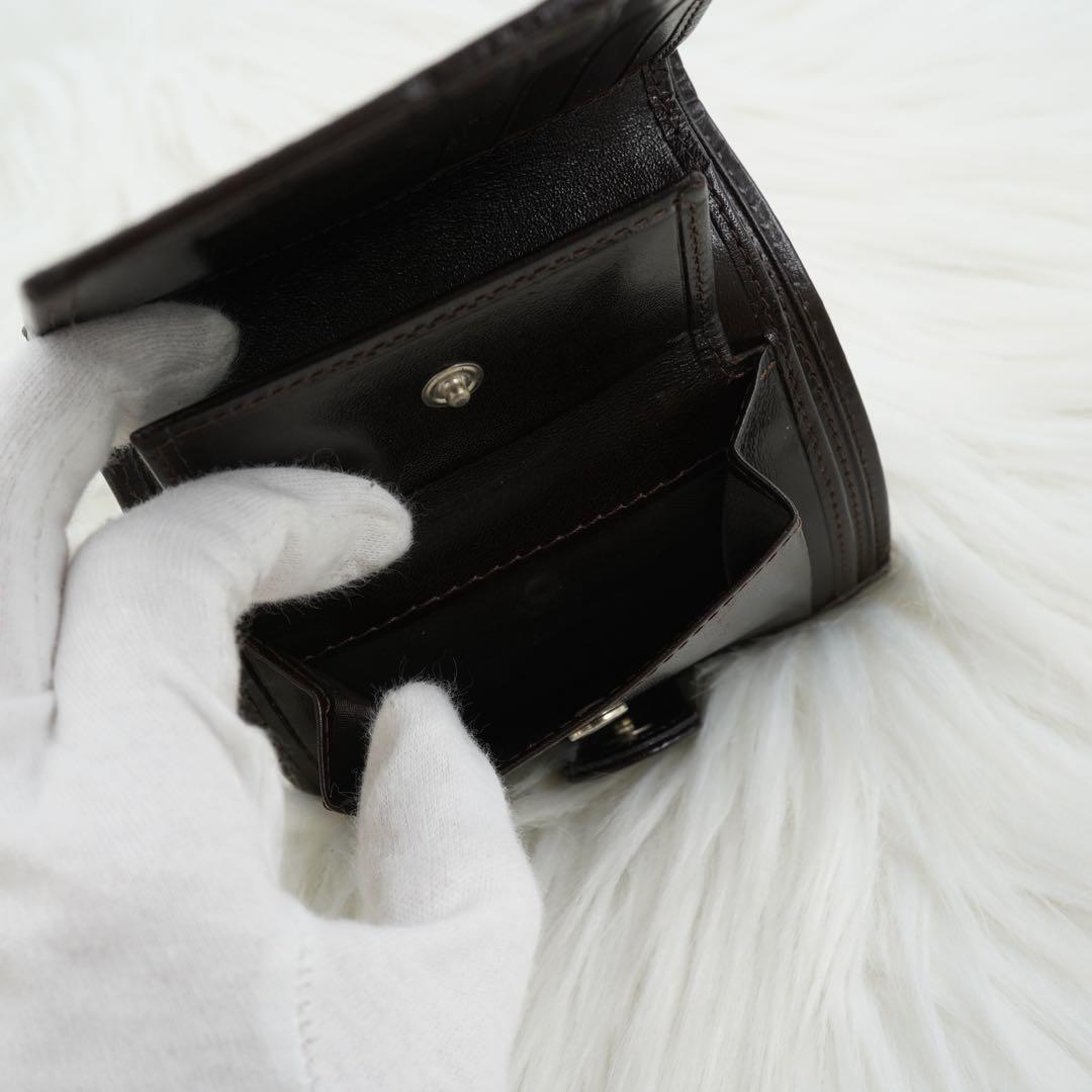 新品未使用品　FENDI フェンディ　二つ折り財布　ズッカ柄　レザー　ブラウン