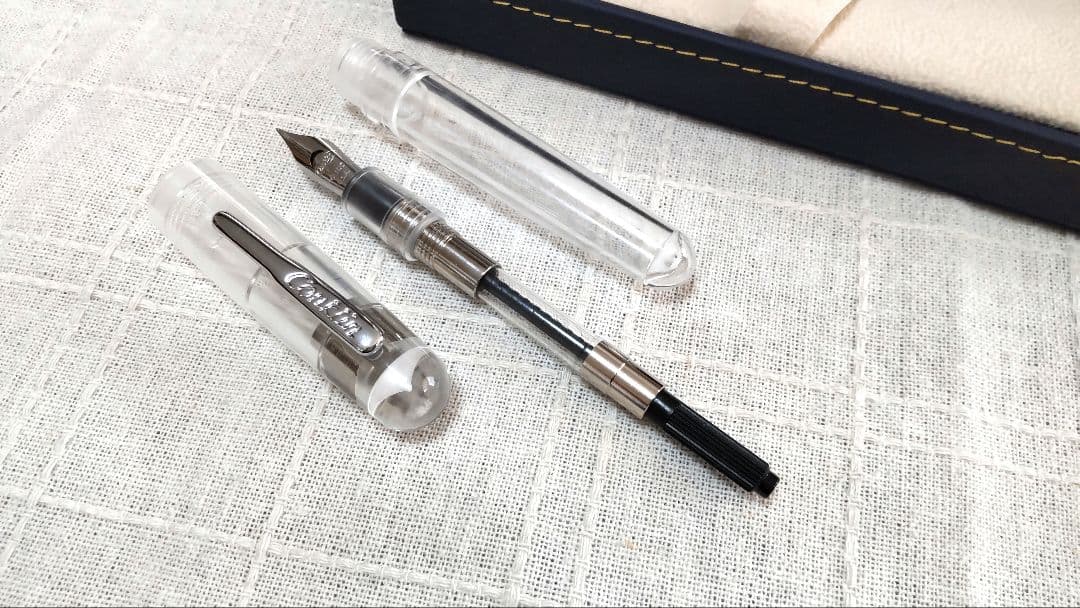 Conklin✒万年筆 オールアメリカン 　　　✒透明軸×シルバー/EF 極細✒