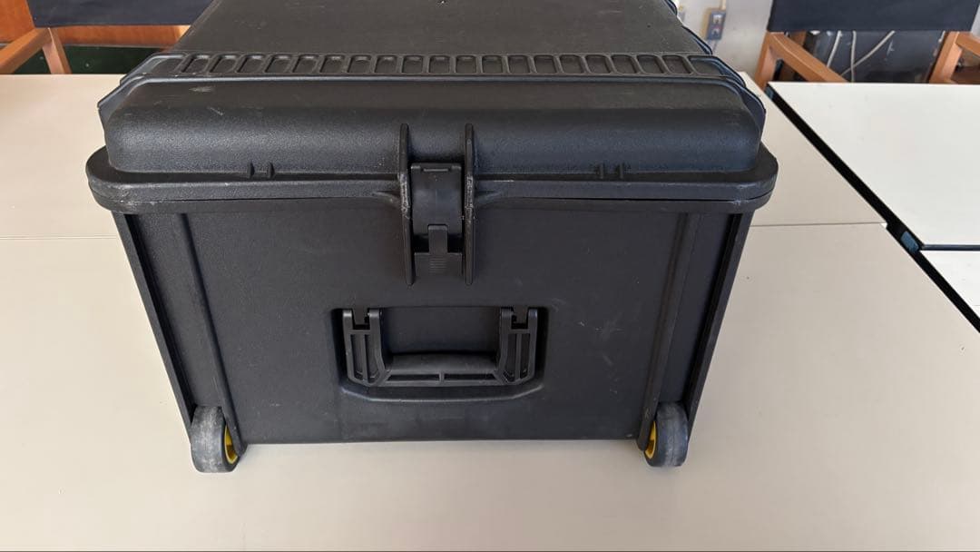 ATOMOS SUMO 19 液晶モニター 中古　ケース付き