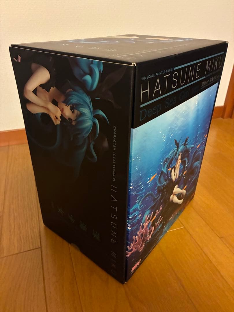 初音ミク　深海少女ver. 新品美品　1/8スケールフィギュア　箱キズ凹み無し