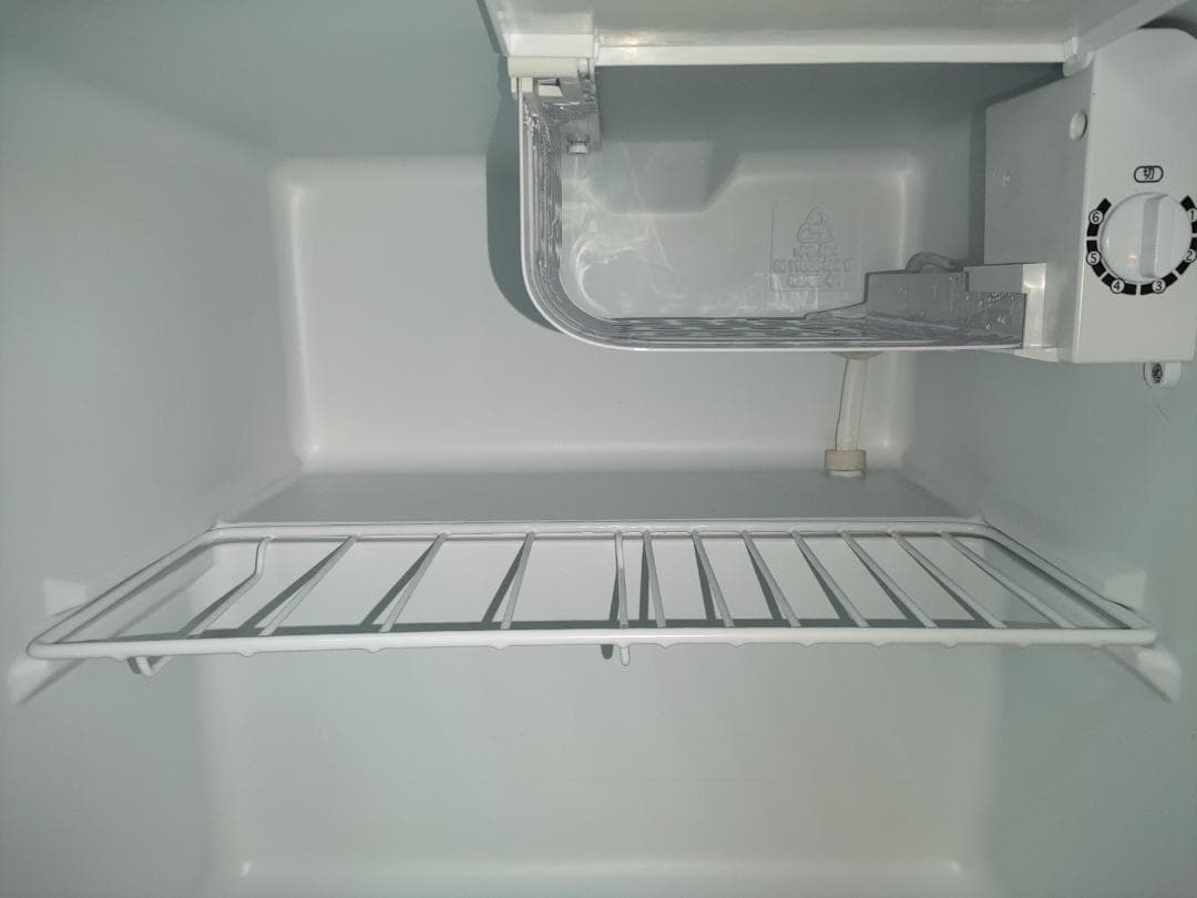 美品 コンフィー/comfee 小型冷蔵庫 RCD45WH/E 2024年製