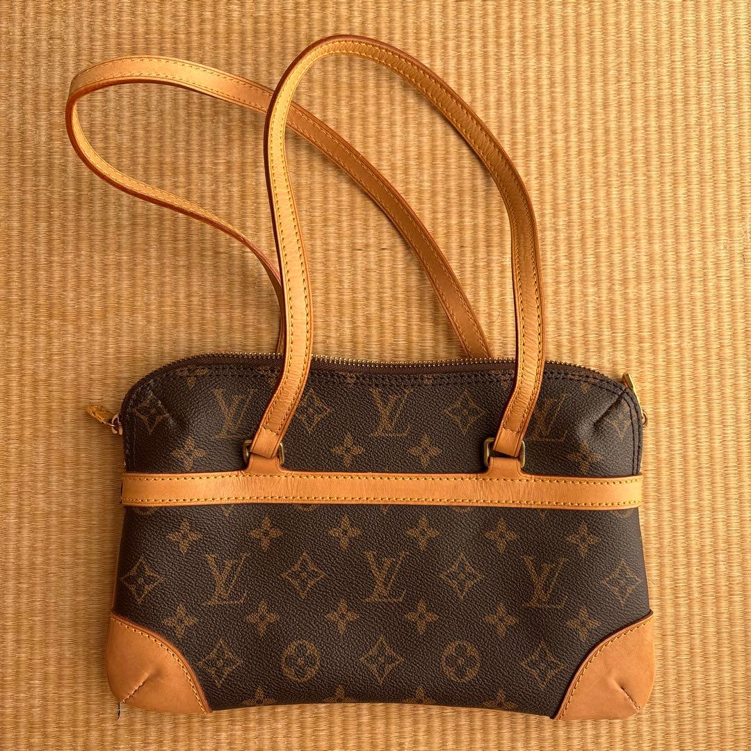 Louis Vuitton モノグラムバッグ