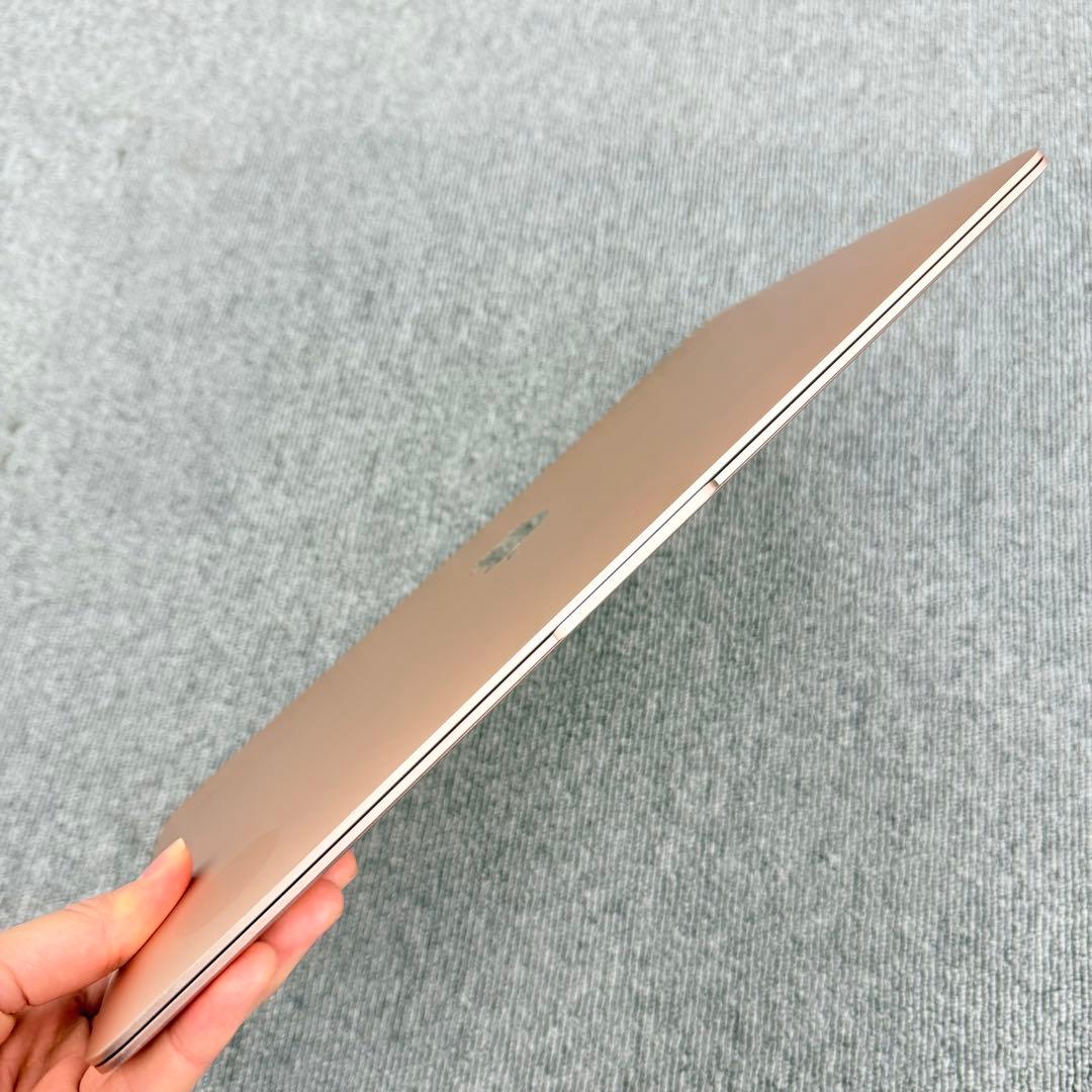 Macbook Air 2018 13 インチ 8GB/128GBローズゴールド