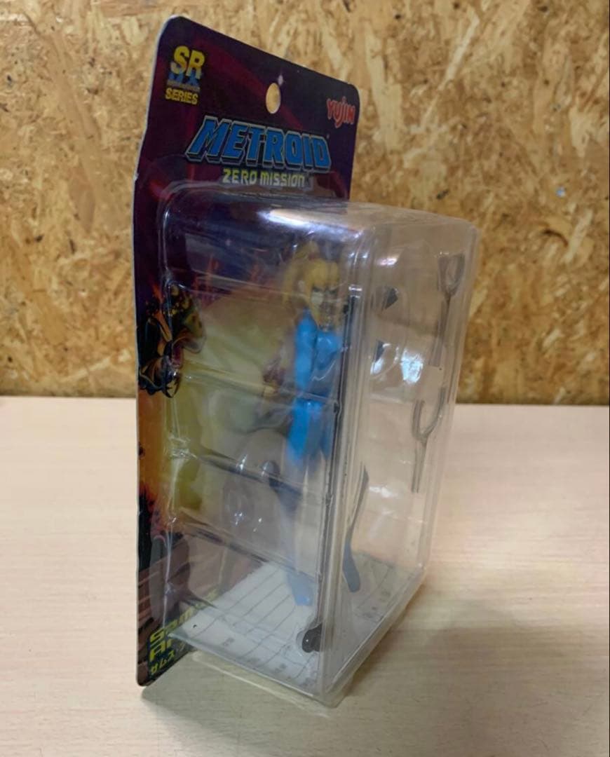 あ*き様 【希少】メトロイド ゼロミッション サムス・アラン フィギュア