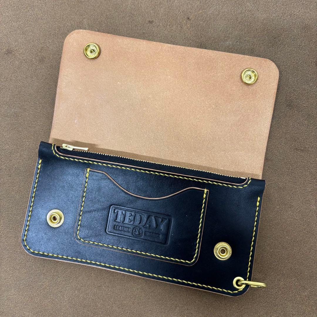 【セブンスター】ホースハイド　トラッカーウォレット　黒　茶心　3層