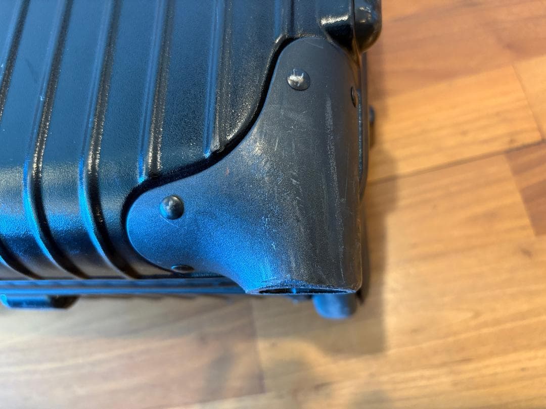 Y*o様 Rimowa 2輪 サルサ 33L ブラック 機内持ち込み可