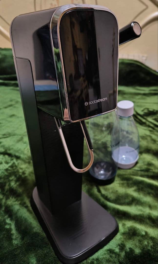 sodastream 炭酸水メーカー ブラック 2本ボトル付き
