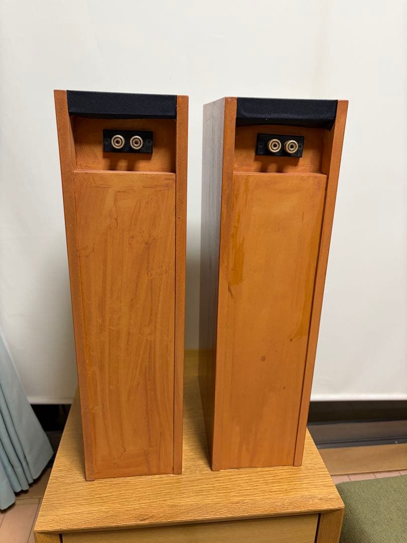 小澤氏設計「スリースター」（ダクト付バックロード）ユニット、OM-MF519