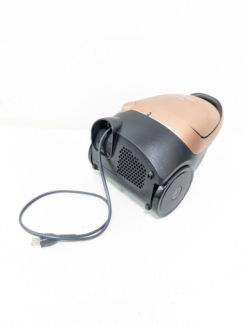 TOSHIBA 東芝 VC-BKJ9-N 2022年製 紙パック式掃除機