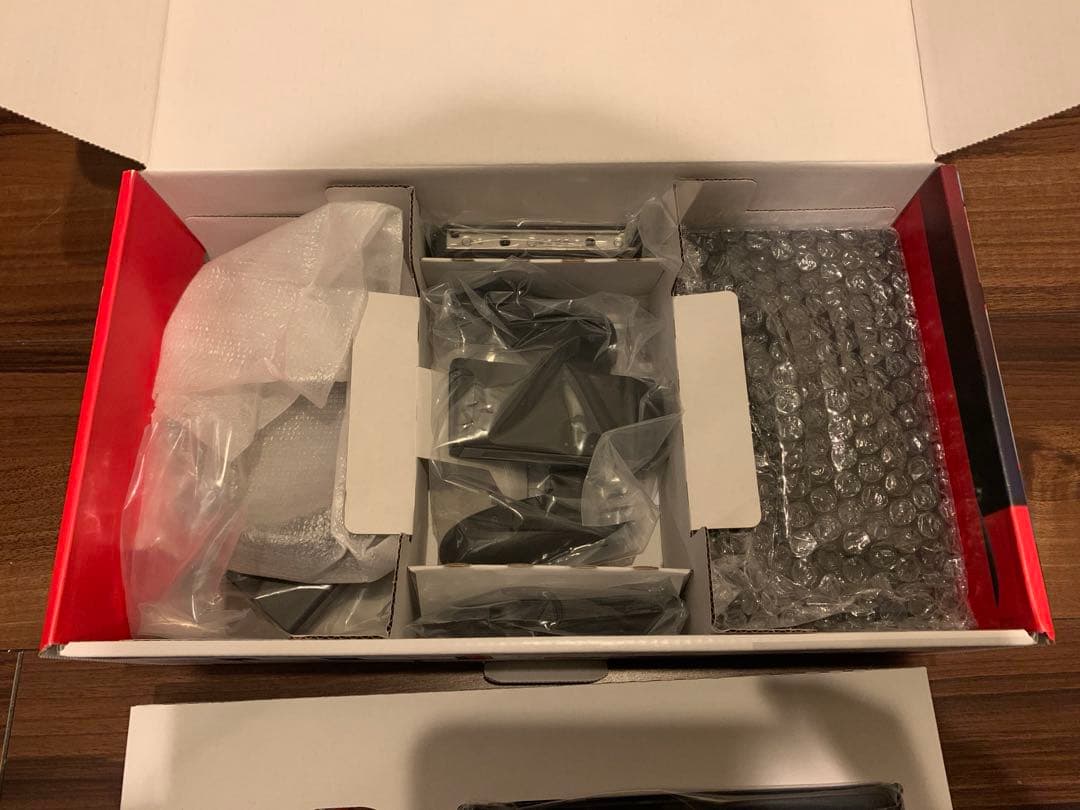 Nintendo Switch 本体 | Joy-Con(L) 青 /(R) 赤