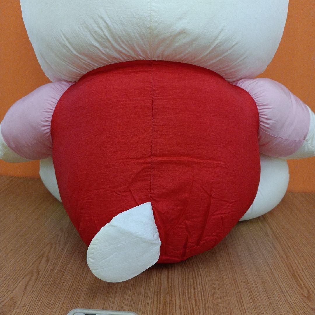 ハローキティ　ぬいぐるみ　高さ約77cm　超特大サイズ　HELLO KITTY