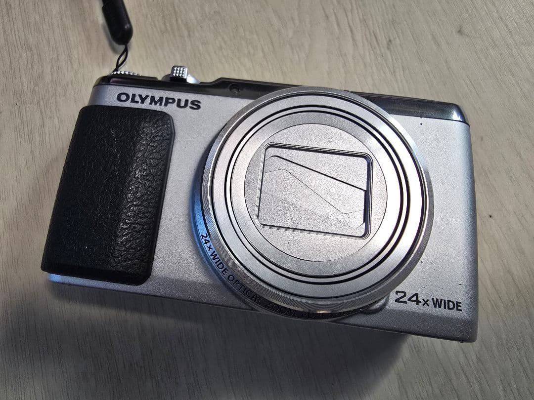 OLYMPUS SH-60コンパクトデジタルカメラ