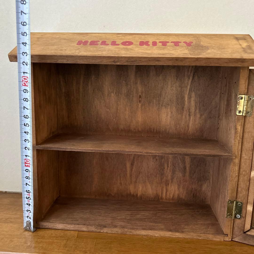 HELLO KITTY ＊木製BOX・人形５個セット＊