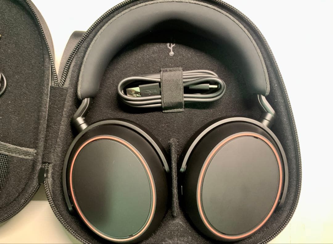 ヘッドホン MOMENTUM 4 Wireless + BTD700