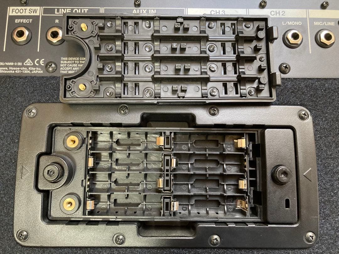 ローランド・ステレオ・キーボード・アンプ　KC-220 純正ACアダプタ付 送込