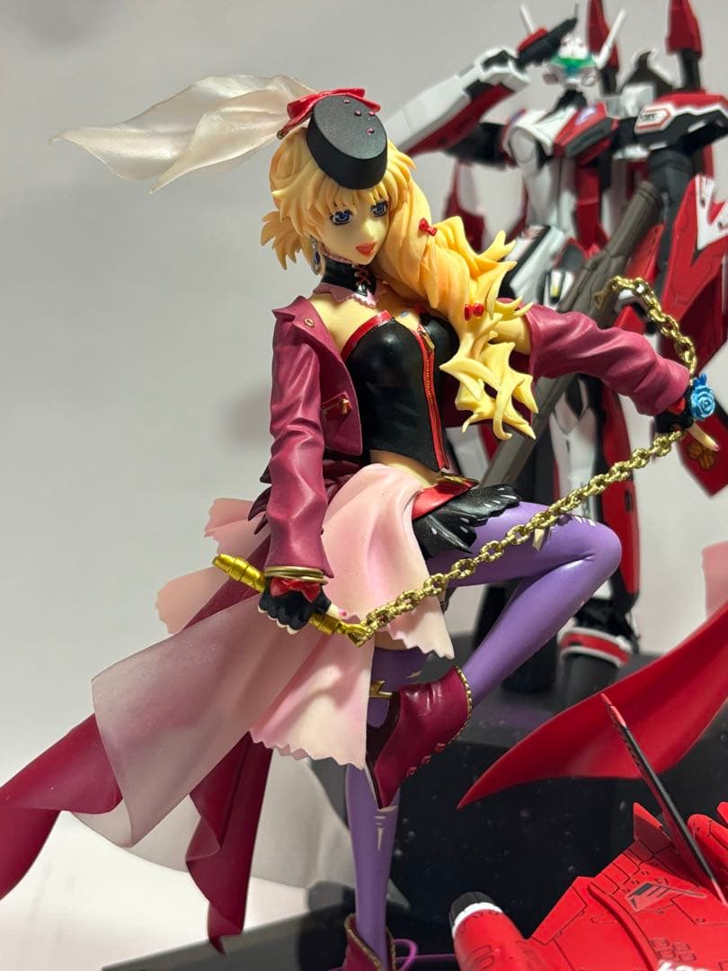 HGデュランダルバルキリー＋シェリル&ランカ〜サヨナラノツバサ〜　塗装完成品