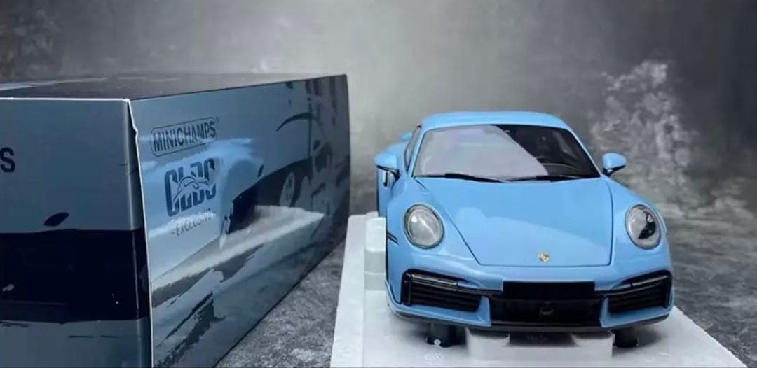 MINICHAMPS ダイキャスト1/18￼ポルシェ 911 ターボ S