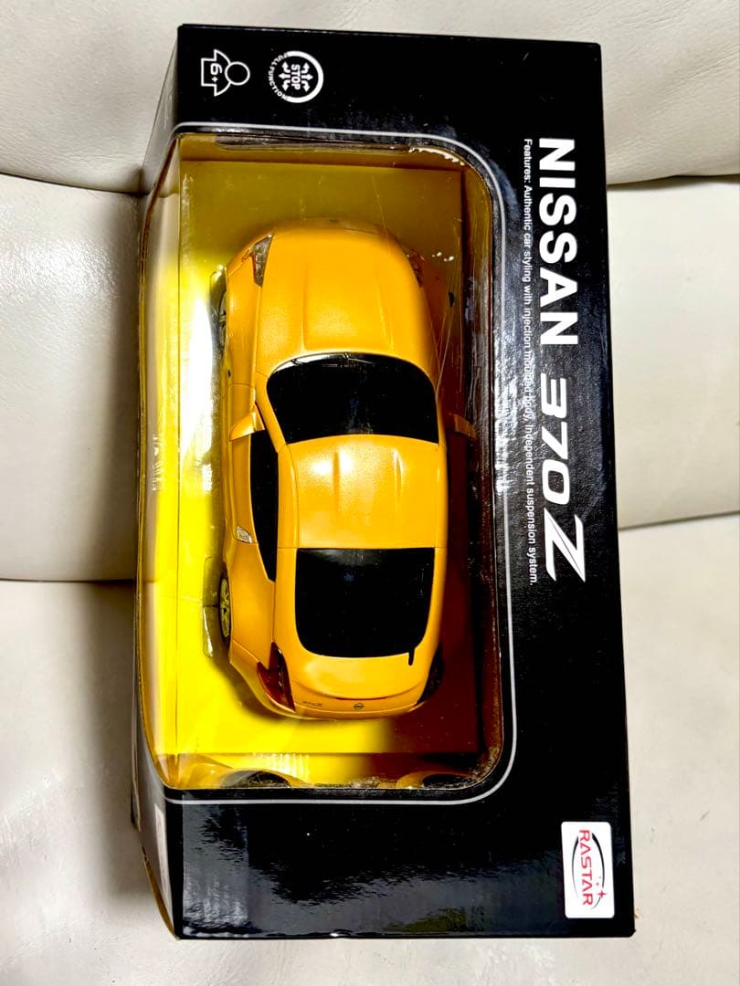 RASTAR【日産フェアレディ370Z 正規認証ラジコンカー 1/24】