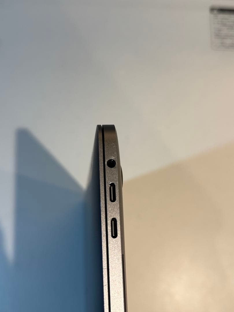 MacBook Pro 13インチ (2019) 海外版