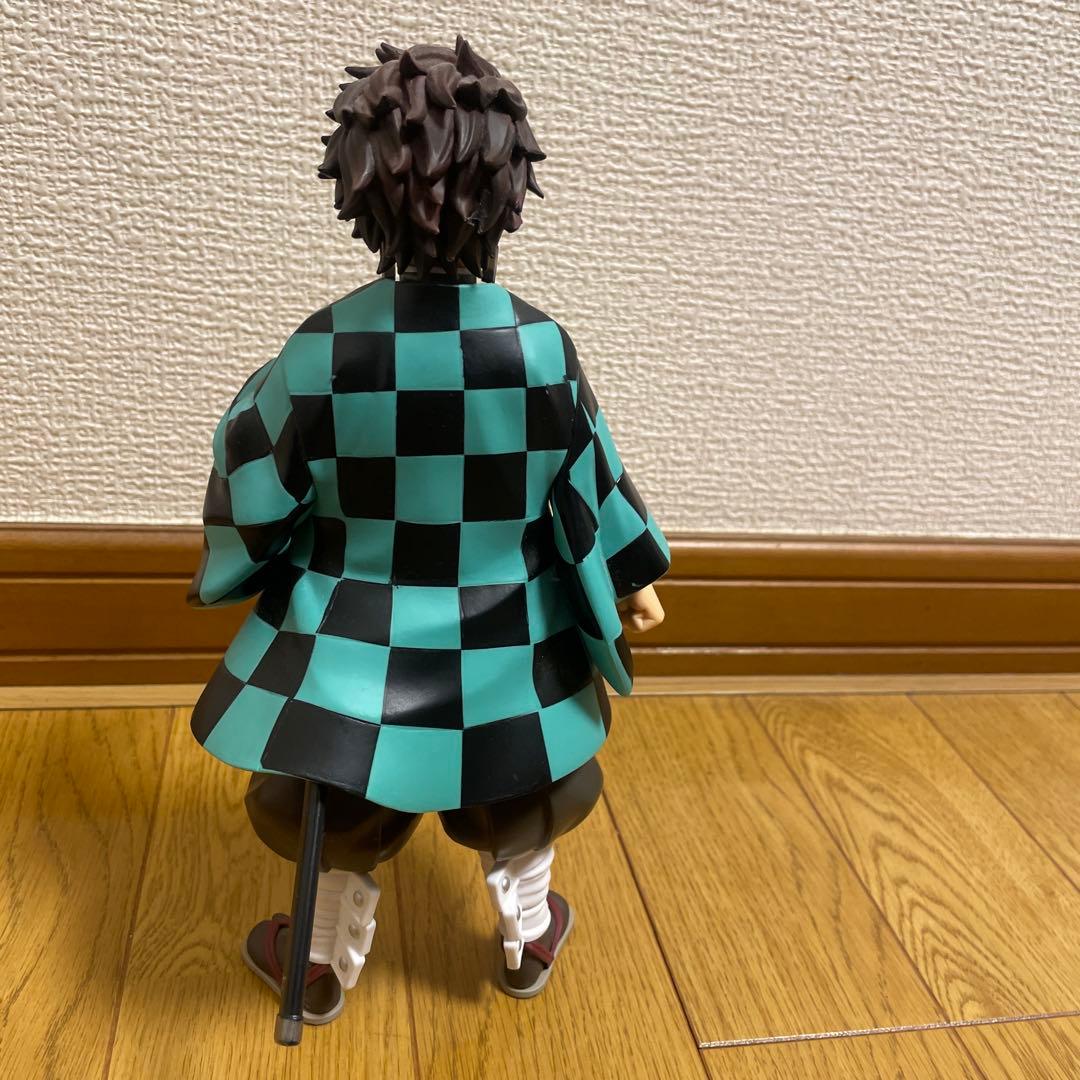 炭治郎 チェック柄フィギュア ビッグサイズ　高さ約24cm