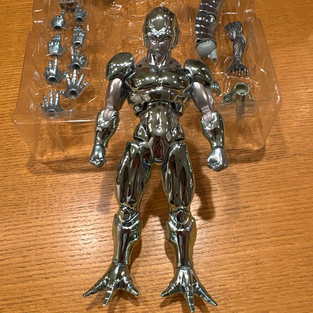ドラゴンボール S.H.フィギュアーツ メタルクウラ 美品‼️