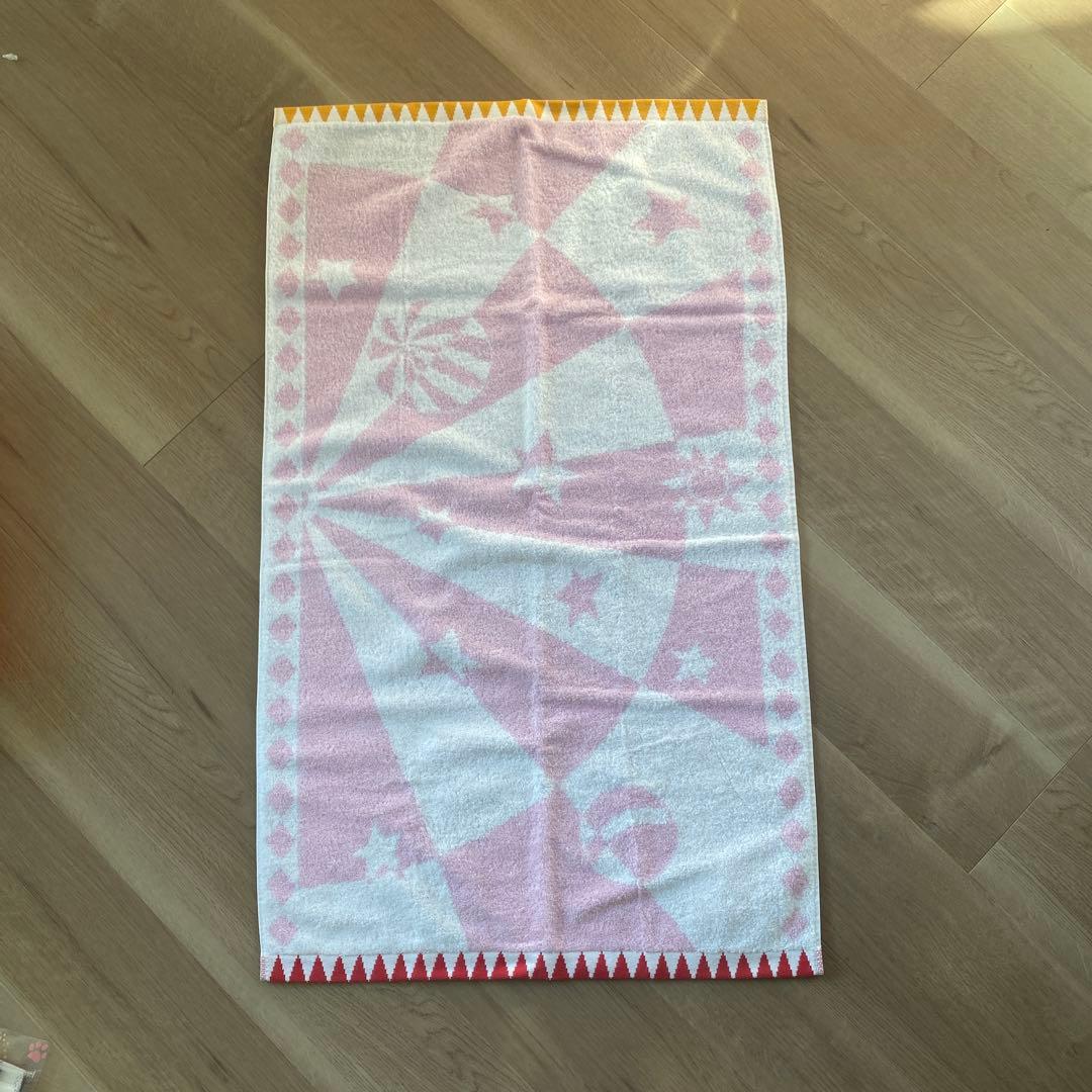 【未使用、タグ付き】HERMES バスタオル　ブランド箱付き