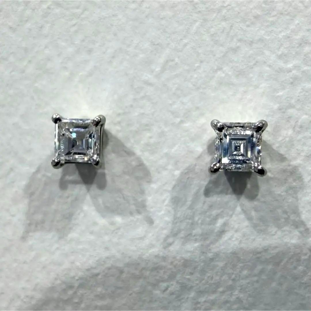 Pt900 0.4ct up カレカット スクエアカット ダイヤモンド ピアス