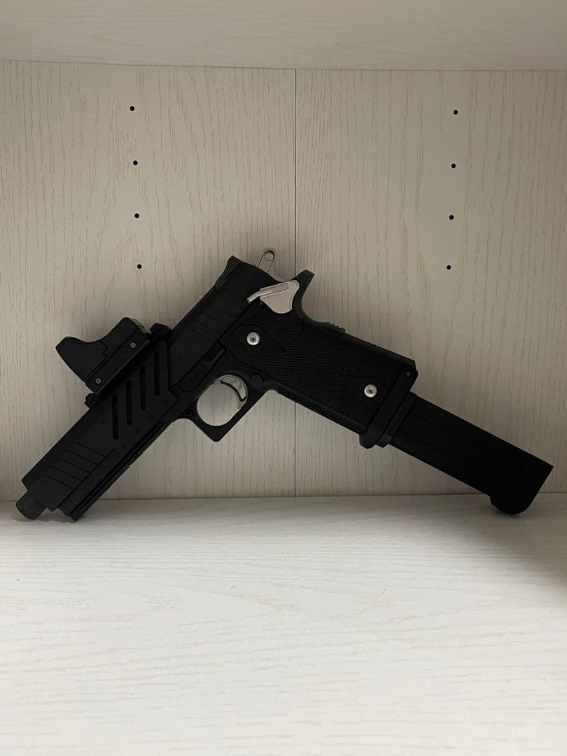 ハイキャパE【拡張マガジン＆サイト付き】